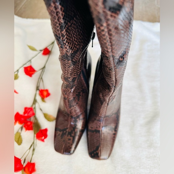Zara | Gorgeous Leather Animal Print Boots - Picture 11 of 15
